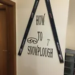 2 Bedroom Near Gondola *