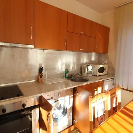 Apartamento 2 Bedroom Near Gondola *