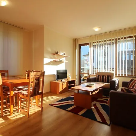2 Bedroom Near Gondola * Bansko