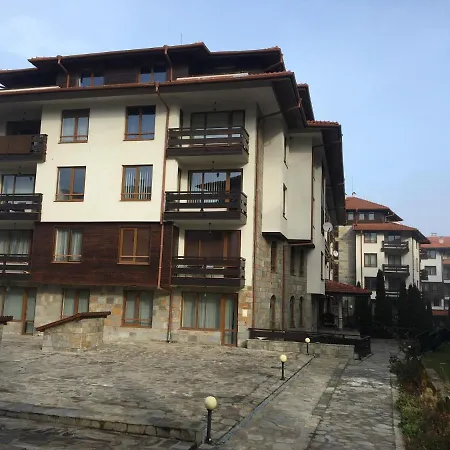 2 Bedroom Near Gondola Appartement
