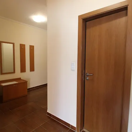 2 Bedroom Near Gondola * Bansko