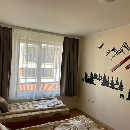2 Bedroom Near Gondola * Bansko